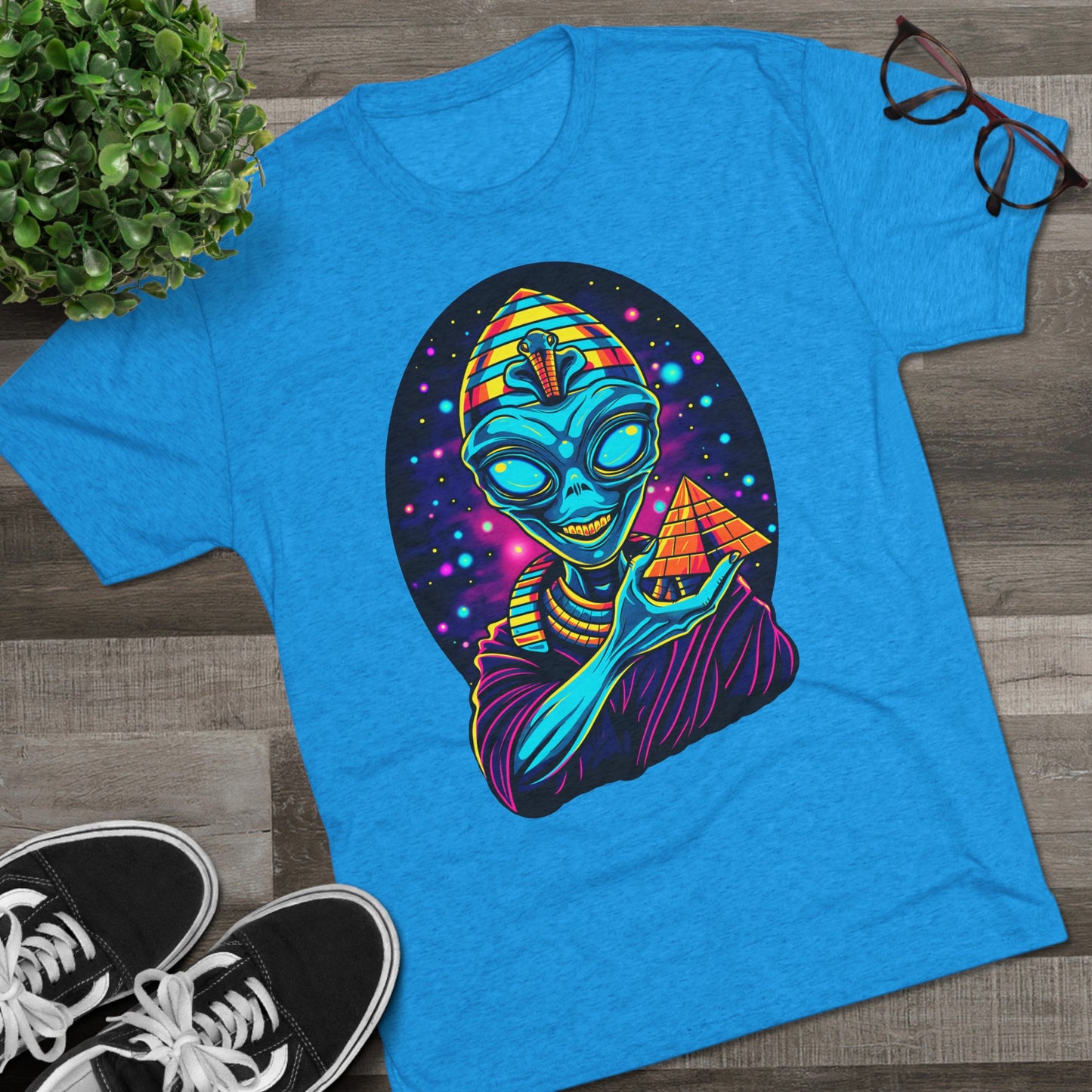 Ancient Alien Pharaoh Men's Classic Fit Tri-Blend T-Shirt